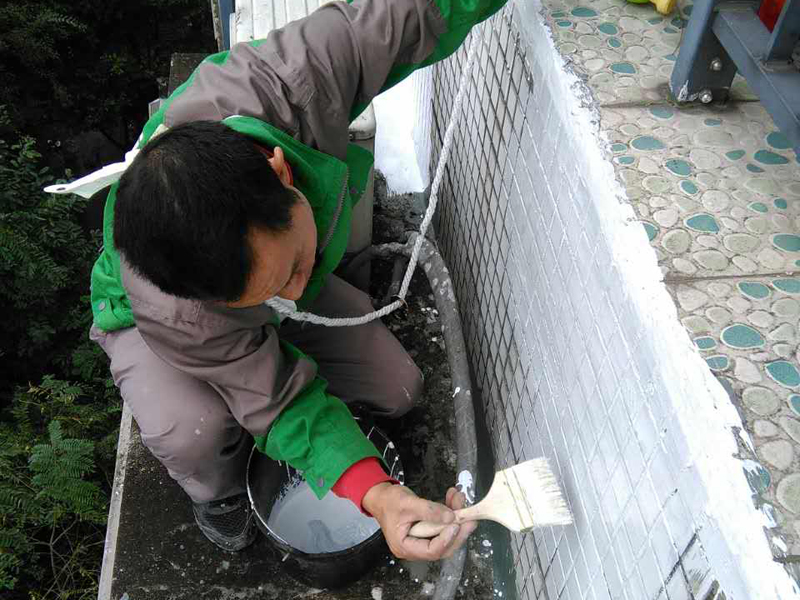 外墻飄窗防水處理，密封開裂墻面阻隔雨